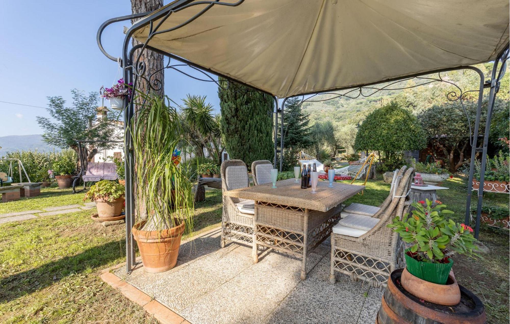 Beautiful Home In Uzzano Pt With Kitchen エクステリア 写真