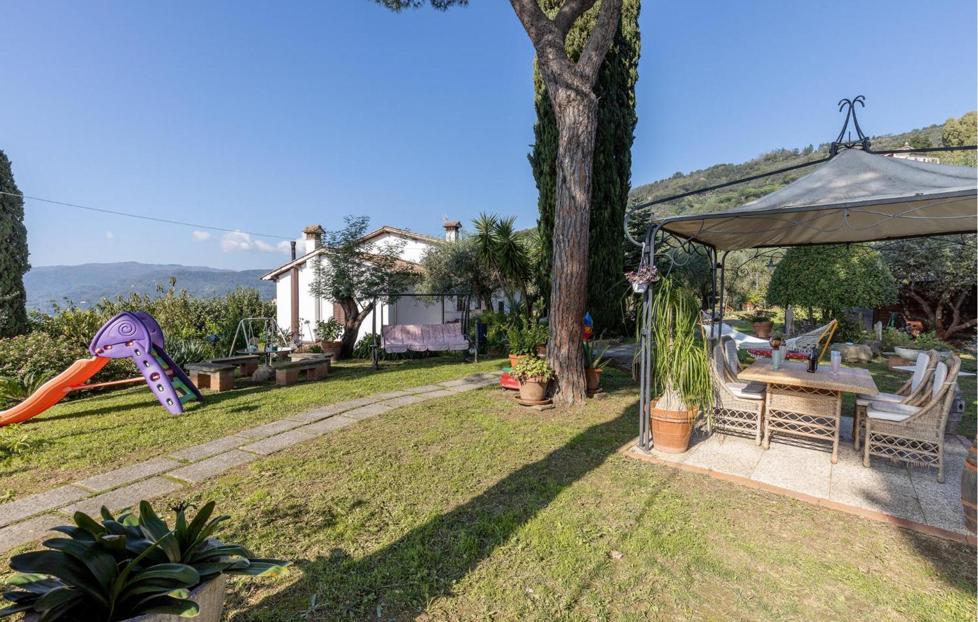 Beautiful Home In Uzzano Pt With Kitchen エクステリア 写真