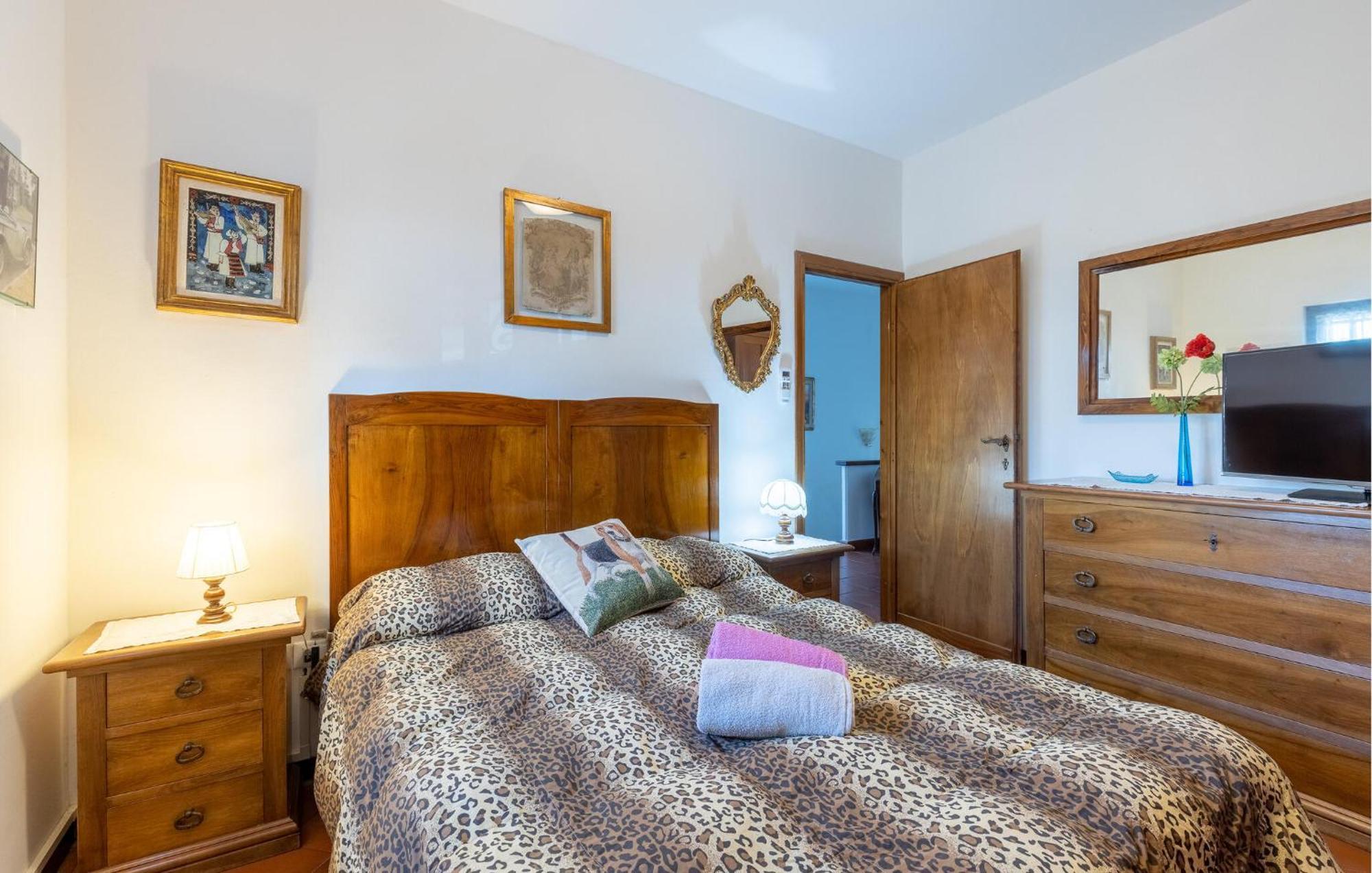 Beautiful Home In Uzzano Pt With Kitchen エクステリア 写真