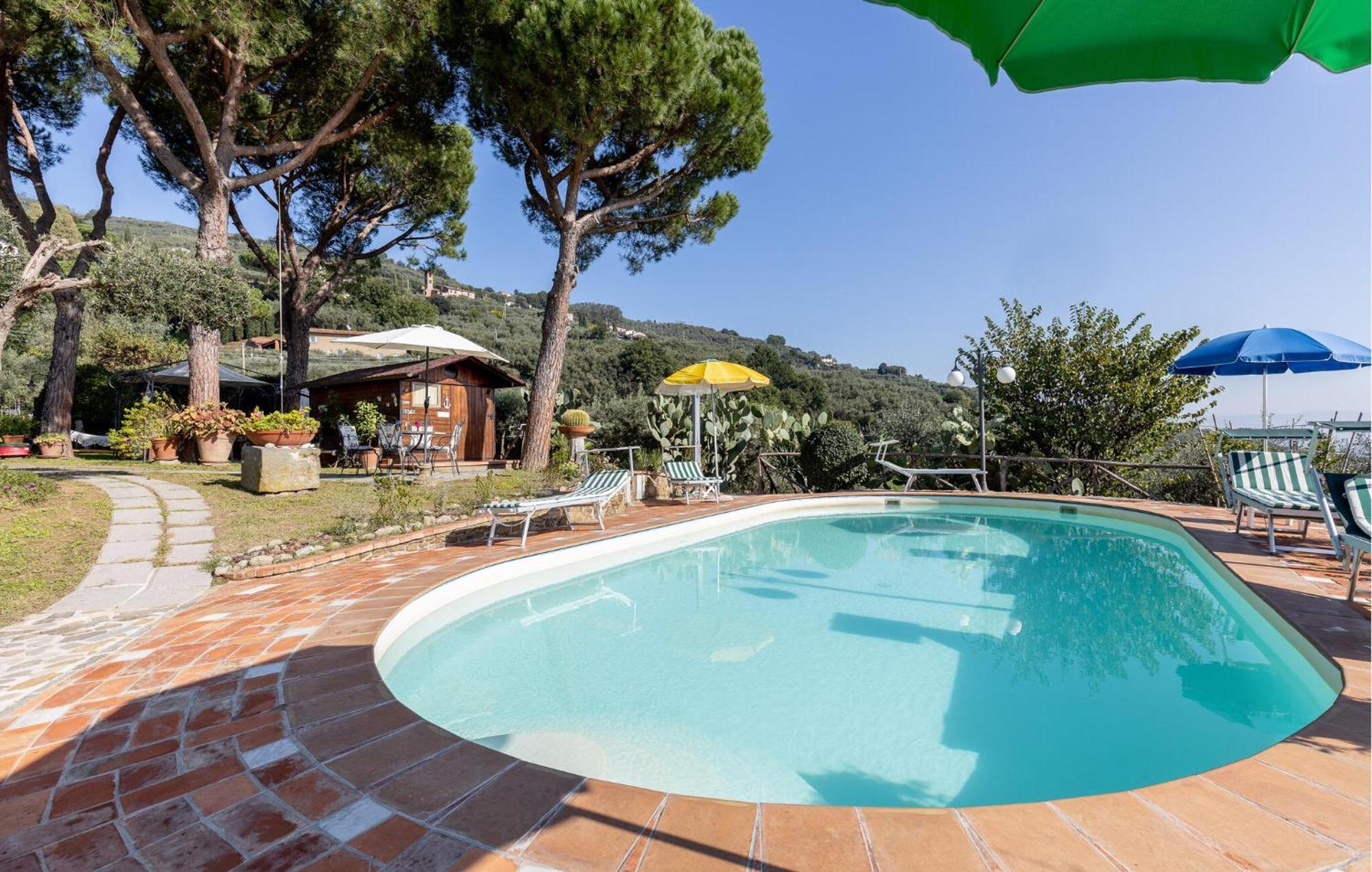 Beautiful Home In Uzzano Pt With Kitchen エクステリア 写真