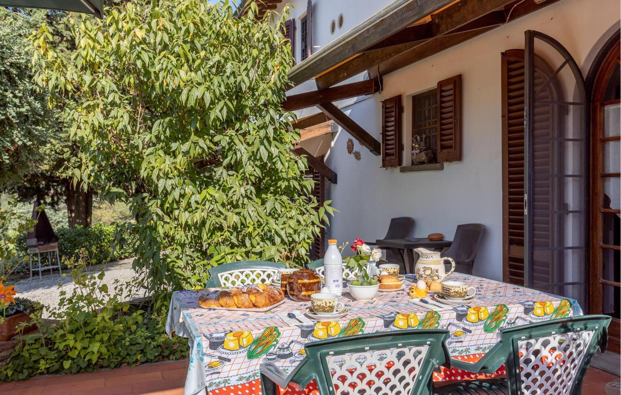 Beautiful Home In Uzzano Pt With Kitchen エクステリア 写真
