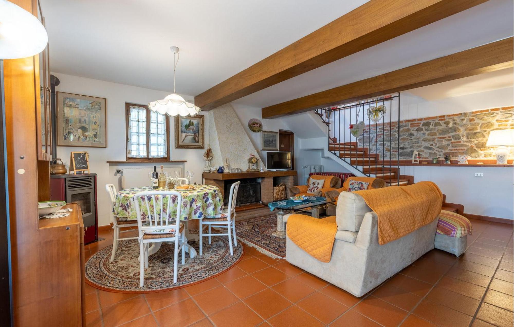 Beautiful Home In Uzzano Pt With Kitchen エクステリア 写真